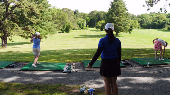 Picture of Getting in the Game SESSION III - Fast Track Beginner Golf for Women | Thursdays: June 15, 22, 29 [SOLD OUT]